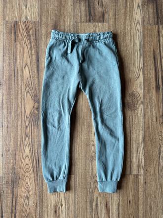 Tepláky next, next,122