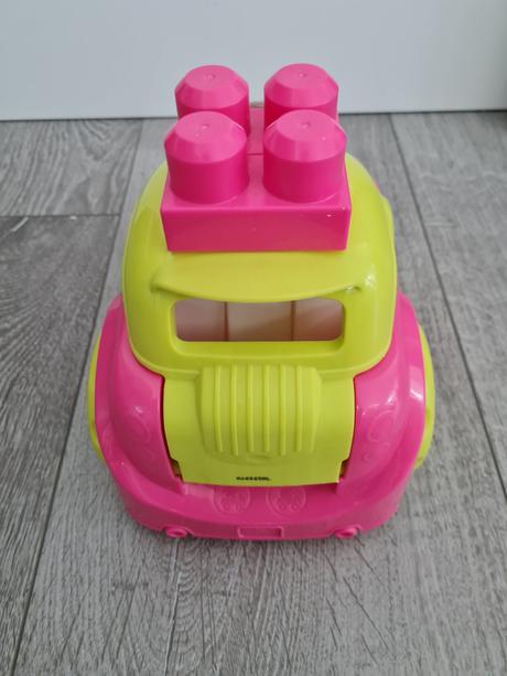 Detské dievčenské autíčko s kockami, 