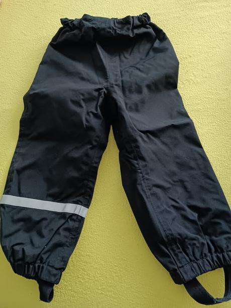 Nohavice do dažďa, 92