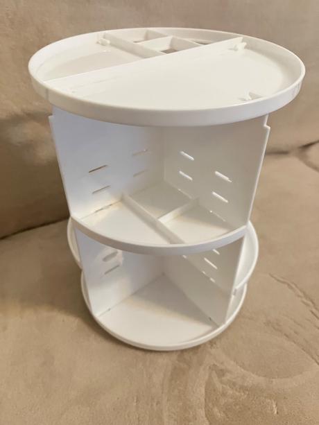 Stojan na kozmetiku, sperky, 