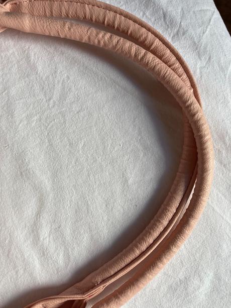 Bledo ružová kabelka,