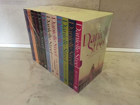 Danielle steel - 12 books collection,