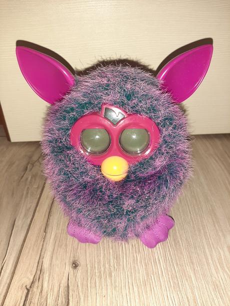 Furby,