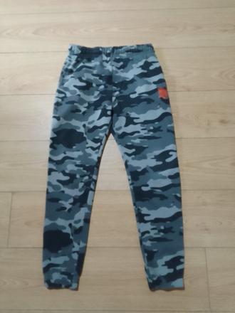 Teplaky, f&f,158