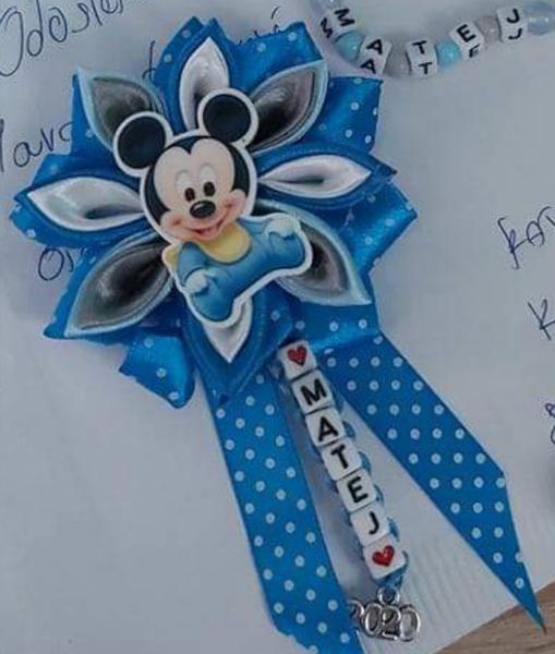 Kto vyrába kvetinky na kočík?