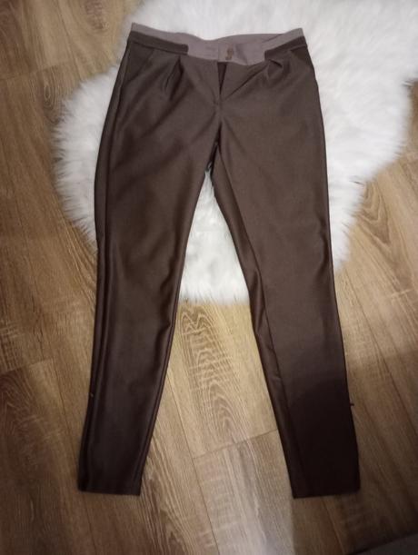 Nohavice a tričko, s