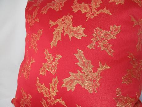 Obliečka  vianočná brokátová červeno zlatá, 