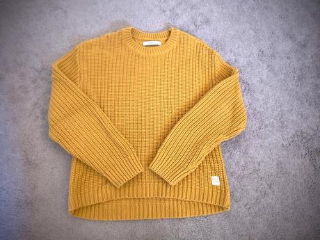 Sveter, reserved,146