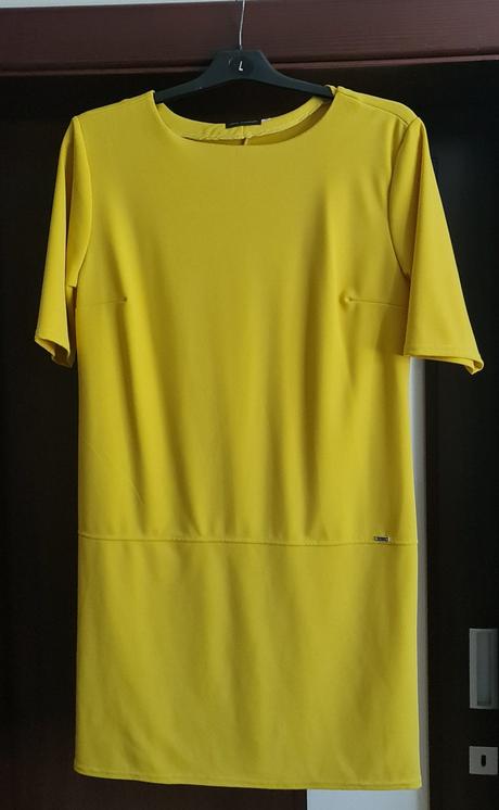 Žlté šaty la moda, 42