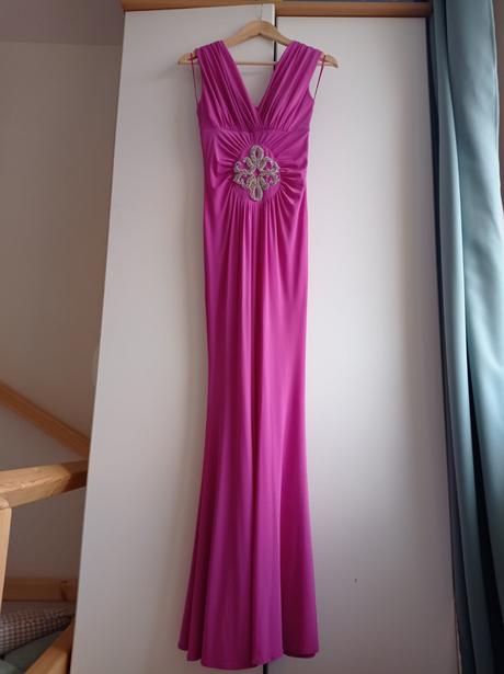 Dlhé spoločenské šaty, 38