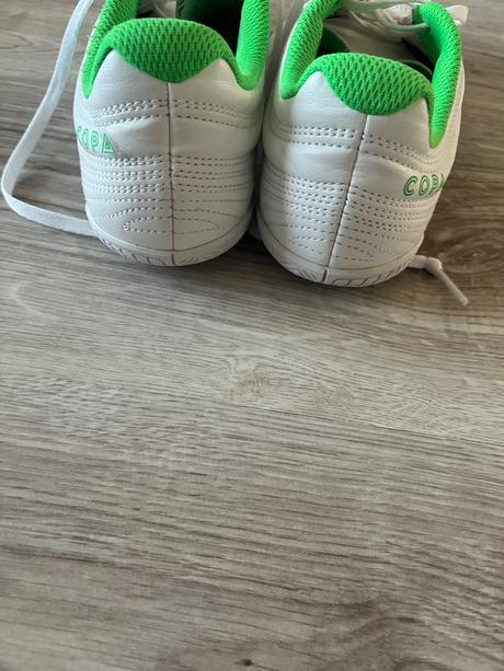 Halovky, adidas,38