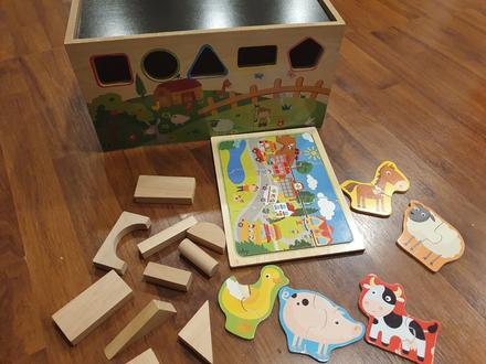 Montessori drevená krabica s hrami, 