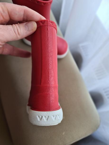 Gumáky boatilus, 21