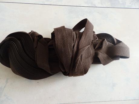 Zbytky pásovky/lemovky,