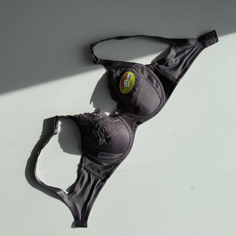 Jemne vystužená podprsenka s kosticami 8124 fialov, 85d