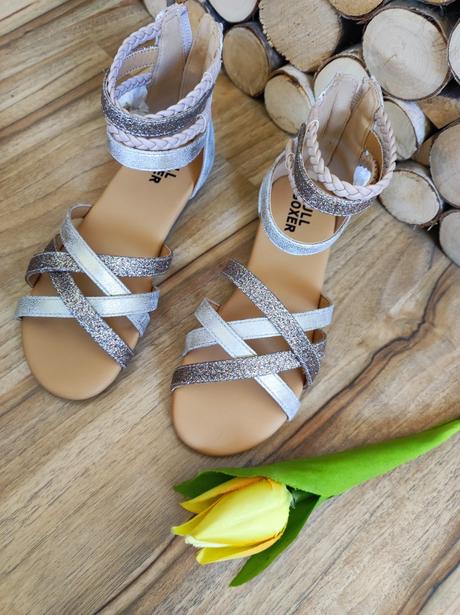 Krásne sandálky bullboxer, 30