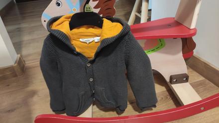 Hrubý svetrik 74/80, lupilu,74