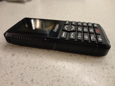 Mobilný telefón energizer - tlačidlový, 