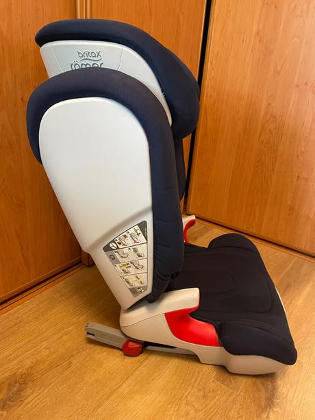 Autosedačka, britax