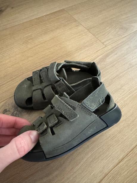 Sandálky ecco, ecco,22