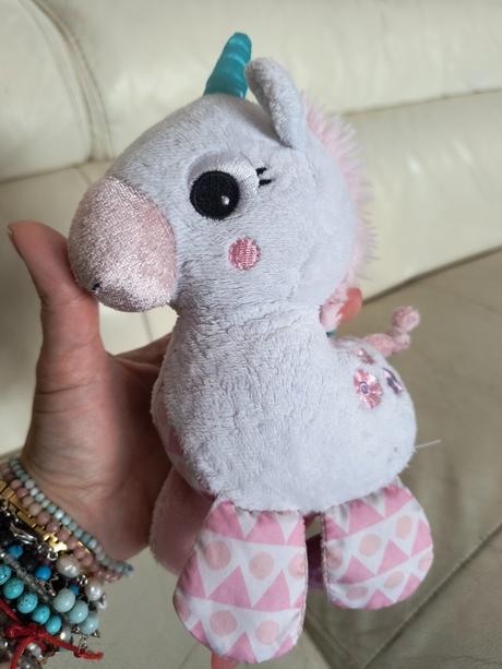 Jednorožec nad postieľku,