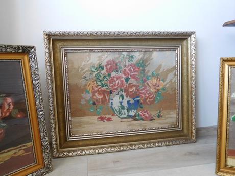 Obrazy vyšívané krížiková výšivka -v drevenom ráme, 