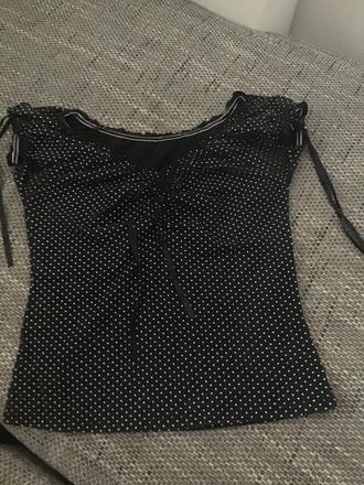 Milé bodkované tričko so šnúrkami, s