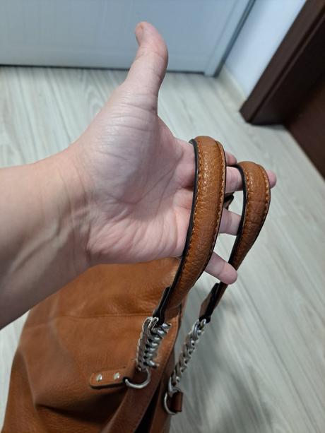 Velka kabelka bata, baťa