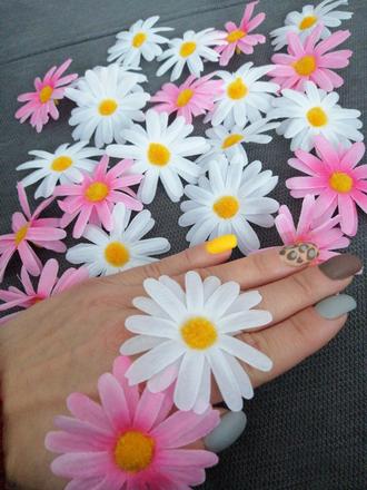 Kvety na aranžovanie 23ks,