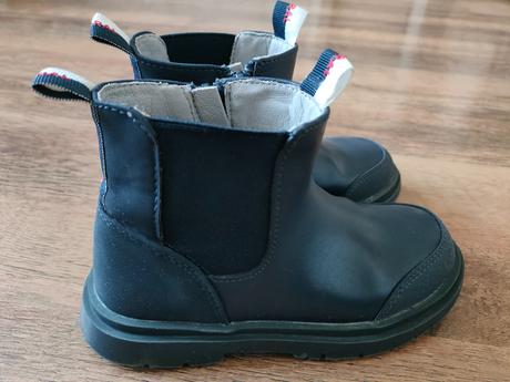 Dievčenské topánky, 28