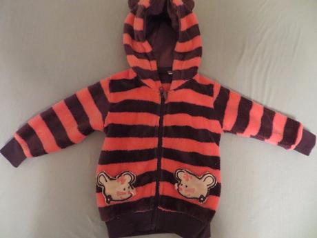 Ružovo-fialová bunda, 80