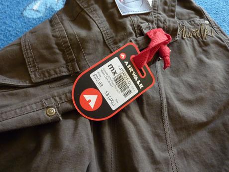 Nenosené nohavice, 134