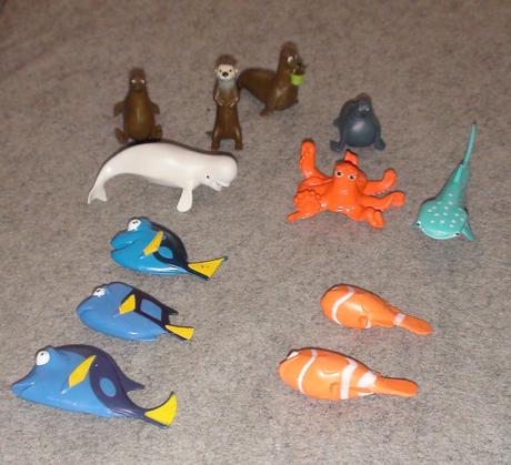 Leporelo finding dory s 12 postavičkami,