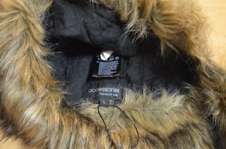 Tepla čiapka baranica s kožušinkou a brmbolcami, h&m,xs