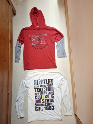 2 pulovre, č. 152, 152