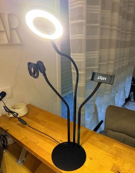 3 v 1 streaming stand (kruhové led svetlo + držiak,