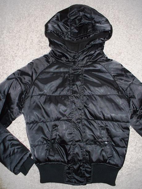 Tenšia zimná bunda, 146