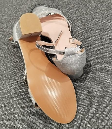 Sandále na opätku, 42