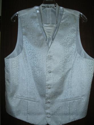 Svadobna vesta + kravata a vreckovka, 50
