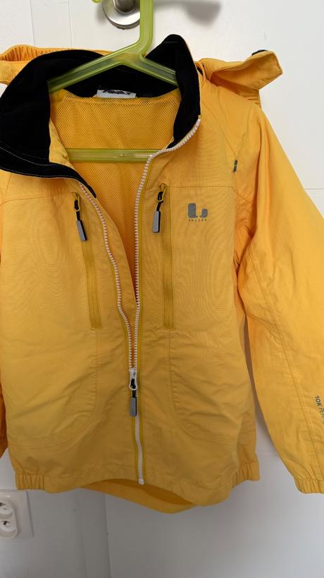 Prechodná funkčná bundicka 130, 134