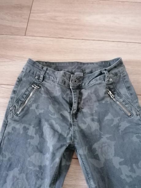 Maskáčové rifle, m