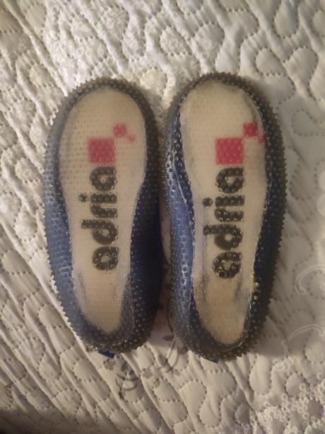 Topánky do vody, 28