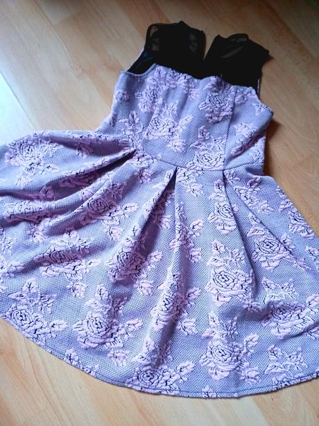 Slávnostné šaty, 116