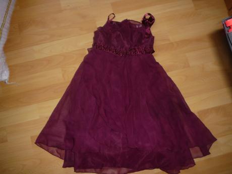 Dievčenské šaty debenhams, 110