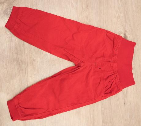 Tenšie menčestrové nohavice, lupilu,86