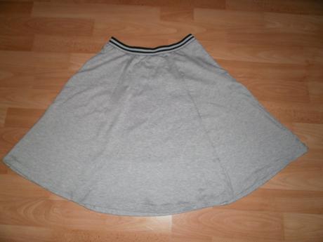 Tenká športová sukňa s/36 - 1x oblečená, gate,s
