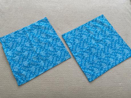 2 obliečky na vankúš modré,