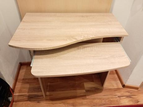 Stolik počitačový, 