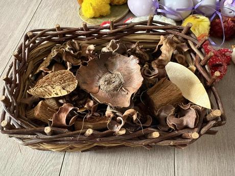 Predám veľkonočné ozdoby, 