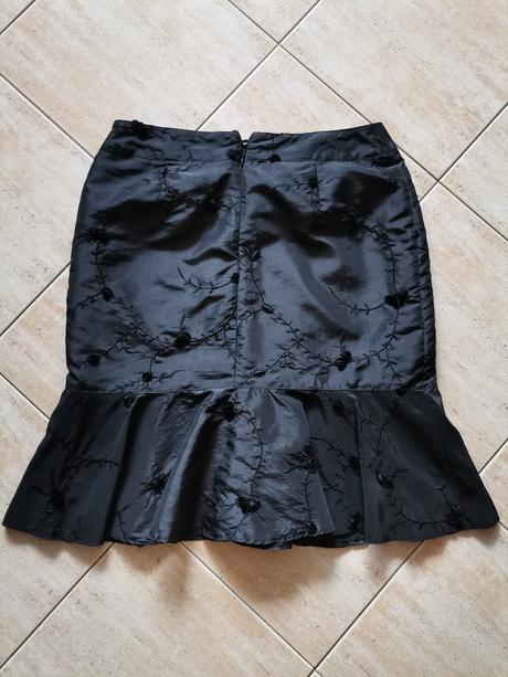 Dámsky spoločenský kostým veľ.40, 40